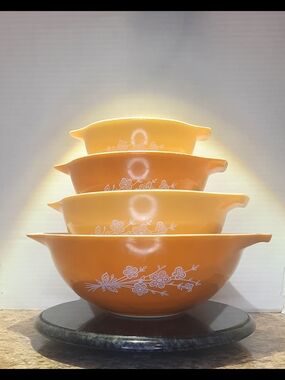 Pyrex Butterfly Gold Redesign Cinderella Set - Read